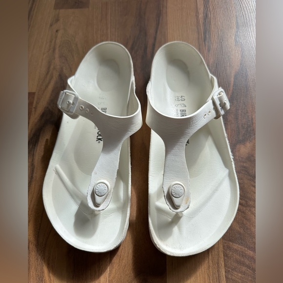 Birkenstock women’s Gizeh EVA thong in white size 40 (9.5) - Picture 14 of 17